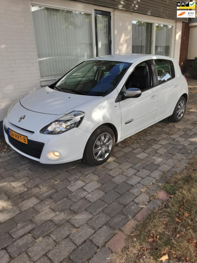 Renault Clio 1.5 dci night & day