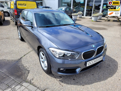 BMW 1 Serie 116i executive advantage . navi climate pdc lm velgen led stoelverwarming cruise