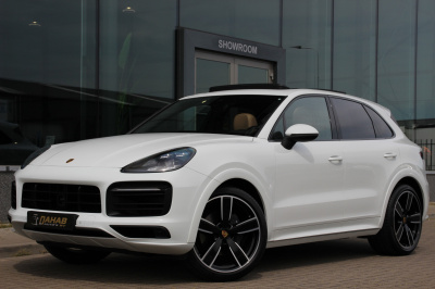 Porsche Cayenne 3.0 | sportdesign | pano | luchtvering | adaptief cruise control | 22" | 340pk