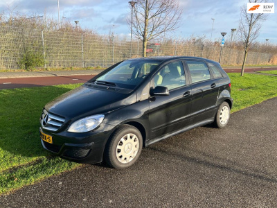 Mercedes-Benz B-Klasse 160 blueefficiency business class