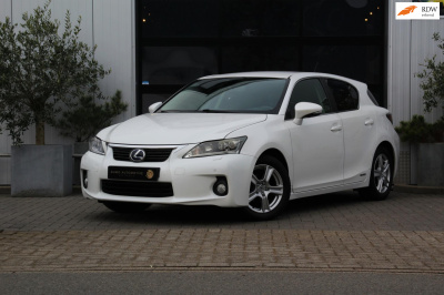 Lexus Ct 200h hybrid - pdc rondom + camera - stoel verw - xenon - parelwit - dealer oh