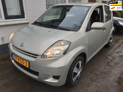 Daihatsu Sirion 2 1.3-16v comfort