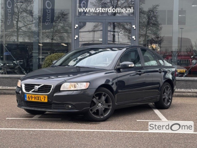 Volvo S40 1.8 edition ii | cruise control | extra getint glas achter | parkeersensor achter | leder | stoelverwarming | airco |