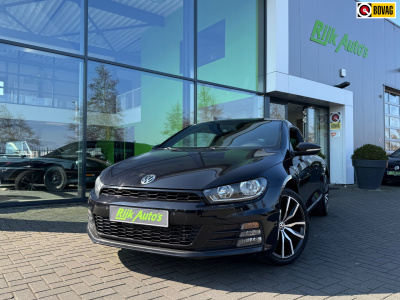 Volkswagen Scirocco 2.0 tsi * dsg * cruise control * stoelverwarming * pdc 2x