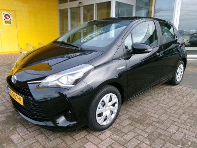 Toyota Yaris 1.5 hybrid clima, camera, multimedia, bluet.