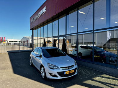 Opel Astra 1.4 turbo sport navi ecc