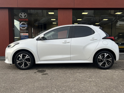 Toyota Yaris 1.5 hybrid 115 first edition | navi | carplay | keyless | acc | camera