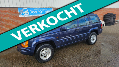 Jeep Grand Cherokee 5.2i v8 limited let op : geen apk loopt en remt goed meeneem prijs