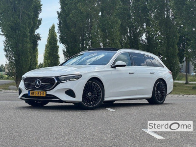 Mercedes-Benz E-Klasse estate 300 e avantgarde l panoramadak l burmester l distronic l niveauregeling l mbux l digital light l 360 gr camera l distronic l keyless go l winterpakket l apple & android auto l memory pakket l stoelverwarming l