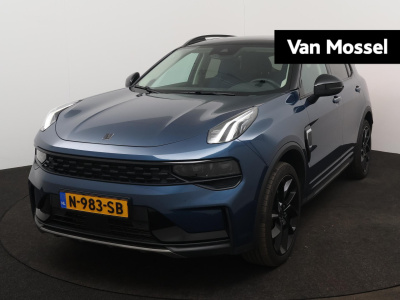 Lynk & Co 01 1.5 | navigatie | panoramadak | apple carplay / android auto | adaptive cruise control | climate control | camera | parkeersensoren | full-led | elektrische achterklep | lichtmetalen velgen |