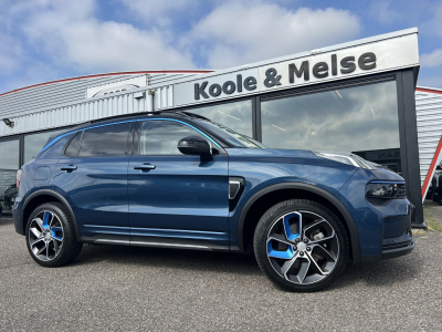 Lynk & Co 01 1.5 261pk plug in hybrid , panodak , 360 camera