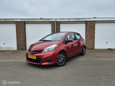 Toyota Yaris 1.0 vvt-i aspiration / camera / trekhaak / origineel nl