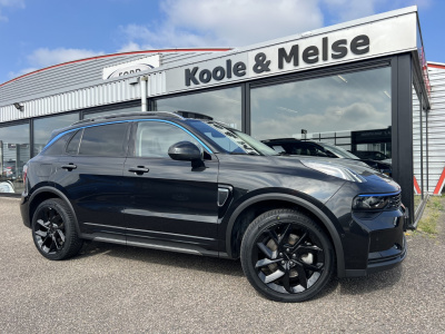 Lynk & Co 01 1.5 261pk phev 7dcth plug in hybrid , zwarte velgen , panodak , 360 gr camera
