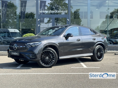 Mercedes-Benz Glc coupé 400e 4matic amg line l panoramadak l mbux l niveau regeling l multibeam led l rij- assistentie pakket met distronic l keyless l zwart leder l memory pakket l burmester l sfeerverlichting l thermotronic l smartphone i...