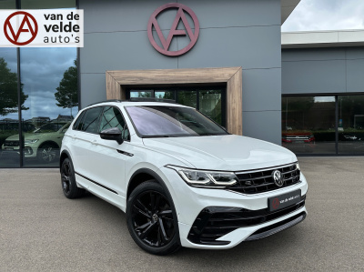 Volkswagen Tiguan 1.5 tsi 150pk dsg r-line blackstyle | panoramadak | trekhaak | rijklaar incl. 1 jaar bovag garantie