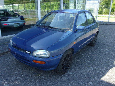 Mazda 121 1.3i glx