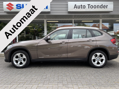 BMW X1 sdrive20i chrome line