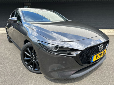 Mazda 3 2.0 sa-x luxury // homura uitvoering // 180pk versie //
