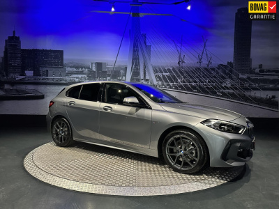 BMW 1 Serie 118i executive m-pakket *premiumpack*camera*18 inch*