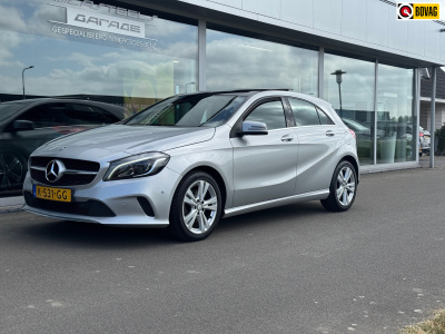 Mercedes-Benz A-Klasse 180 urban , apple-carplay / panorama dak