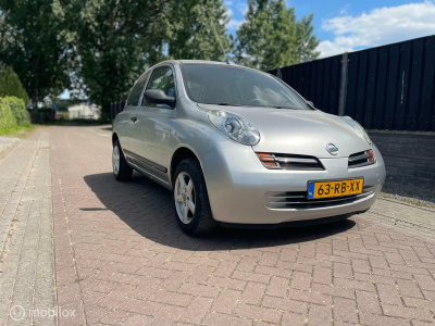 Nissan Micra 1.0 pure
