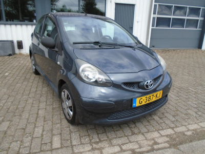 Toyota Aygo 1.0-12v