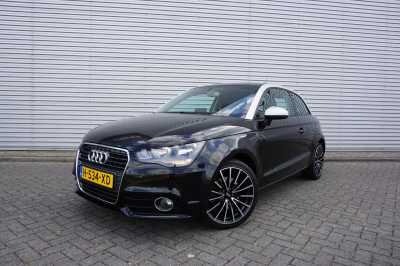 Audi A1 1.4 tfsi attraction airco / navi / parkeers. / elektr. ramen