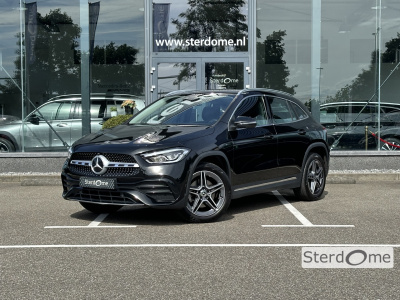 Mercedes-Benz Gla-klasse 250 e amg line l automaat i mbux l 360° camera l wegklapbare trekhaak l memory l tempomaat l stoelverwarming l l leder/alcantara l widescreen l augmented reality l airconditioning l