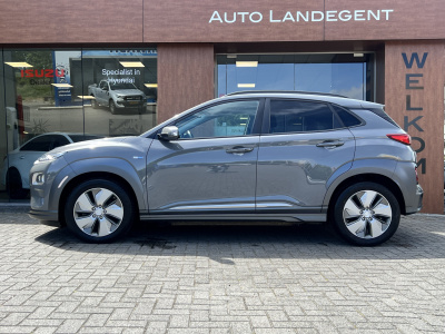 Hyundai Kona ev premium 64 kwh - 18 inch | head-up display | stoel- & stuurverwarming