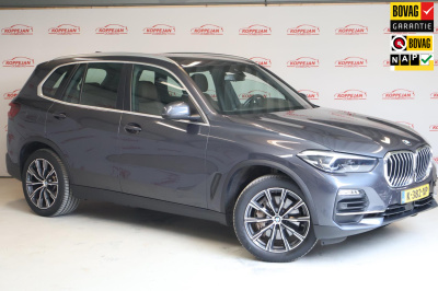 BMW X5 xdrive45e high executive nl auto, memory, luchtvering, carplay & android