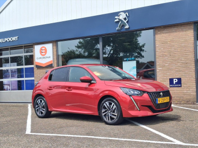 Peugeot 208 1.2 puretech 100pk eat8 allure pack | navi | bt | parkeersens. en camera achter | lm-velgen 16'' | cruise control | applecarplay & androidauto