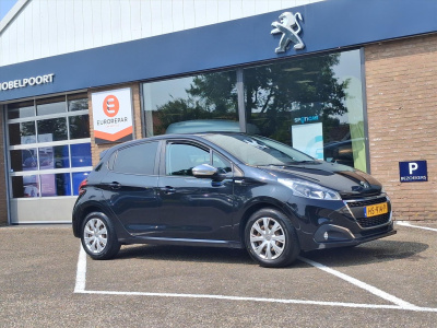 Peugeot 208 1.2 puretech 82pk 5d urban soul trekhaak | navigatie | airco | cruise control | bluetooth bellen & muziekstreaming | parkeersensoren