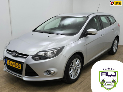 Ford Focus wagon stationwagen titanium luxe versie met cruisecontrol en bluetooth audio | tweedehands ford focus station grijsmet.