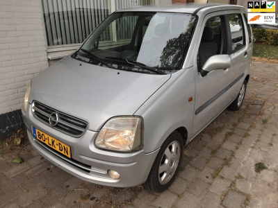 Opel Agila 1.2-16v elegance