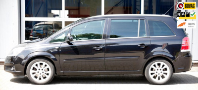 Opel Zafira 2.2 executive