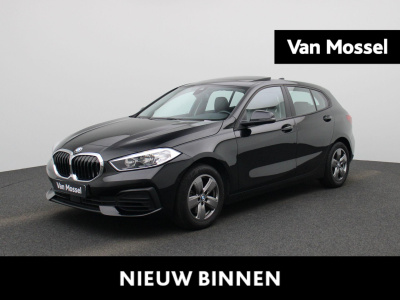BMW 1 Serie 118i executive | automaat | schuifdak | leder | stoel verwarming | camera | navigatie | virtual cockpit | elec. achterklep | climate control | cruise control | harman kardon