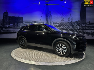 Volkswagen Tiguan 1.5 etsi life edition *winterpack*ledplus*keyless*privglass*