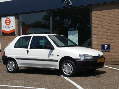 Peugeot 106 1.0 sketch