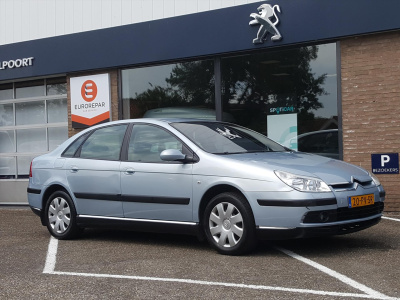 Citroen C5 1.8 16v ligne prestige climate control | parkeersensoren achter | radio & cd-speler | 1e eigenaar!