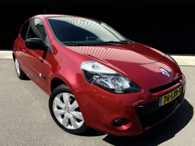 Renault Clio 1.2 tce 20 jaren editie // goed uitgerust // nette staat //