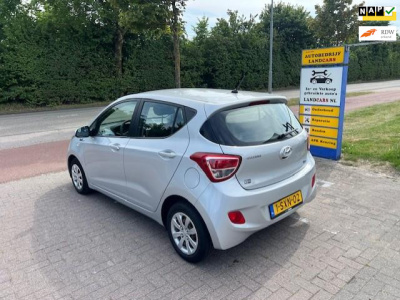 Hyundai I 10 1.0i i-motion comfort plus nieuwe model