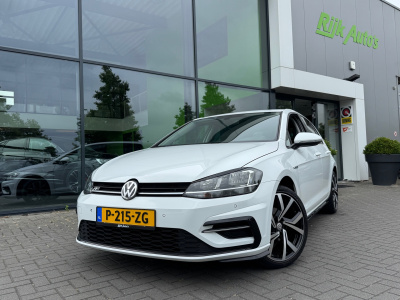 Volkswagen Golf 1.0 tsi r-line * navigatie * adaptieve cruise control * pdc 2x
