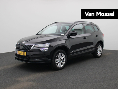 Skoda Karoq 1.0 tsi business edition | navigatie | apple carplay / android auto | climatronic | trekhaak | cruise control | dab+ | parkeersensoren voor en achter | led achterlichten |  lichtmetalen velgen | extra getint glas | start/s...