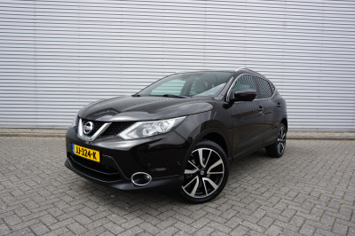 Nissan Qashqai 1.2 tekna climate / navi / camera / pano. / cruise / trekhaak / nap