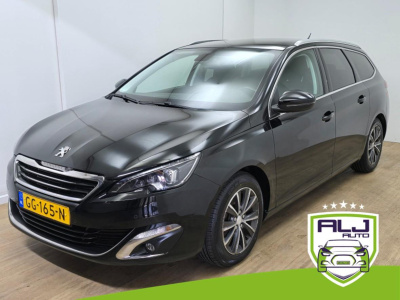 Peugeot 308 sw occasion stationwagen met trekhaak en grote kofferbak | tweedehands peugeot 308sw in zwart | navi | parkeersensoren