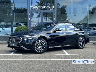 Mercedes-Benz E-Klasse 300 e amg line l panorama dak i 360 camera i head-up i distronic i burmester 4d i digital light i keyless i i night pakket i memory stoelen i zomer + winter set i essenhout i augmented reality i  stoelverwarming l