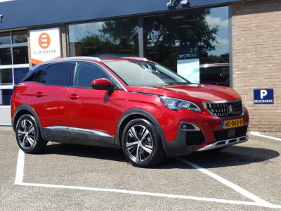 Peugeot 3008 1.2 130pk première automaat navigatie | trekhaak | panoramisch schuifdak | keyless | elektrische kofferklep |achteruitrijcamera |apple carplay&android