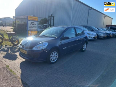 Renault Clio 1.2-16v rip curl