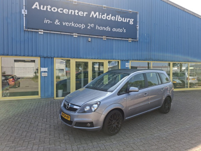 Opel Zafira 2.0 turbo opc 190 pk