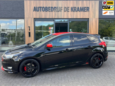 Ford Focus 1.5 black edition